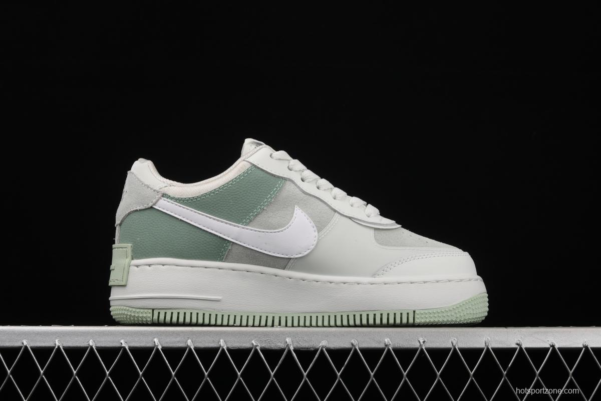 NIKE Air Force 1 ShAdidasow light weight heightened low-top 100-board shoes CW2655-001