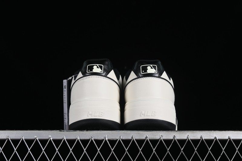 New York Yankees Chunky Liner Basic Thick Sole Platform Sneakers with 6cm Height Increase - 3ASXCA12N50WHS