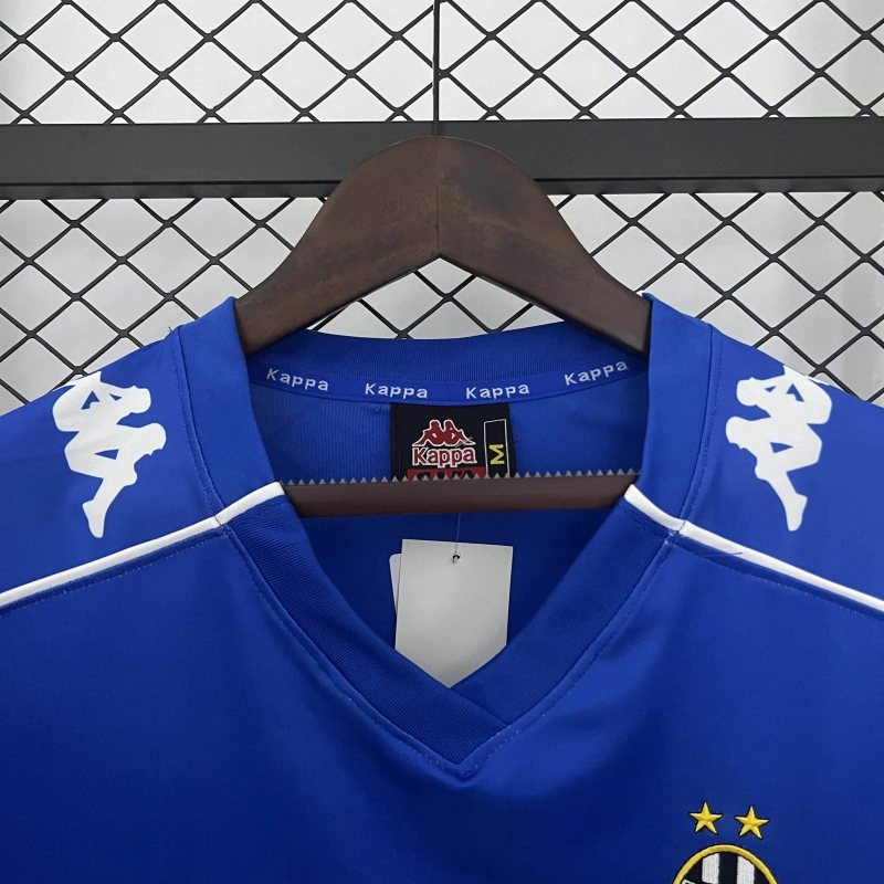 99/00 Retro Juventus Away Jersey