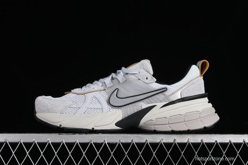 Nike Runtekk Run Retro Low-Top Running Shoes with Cushlon Midsole and Anti-Slip Design - FN6703-002