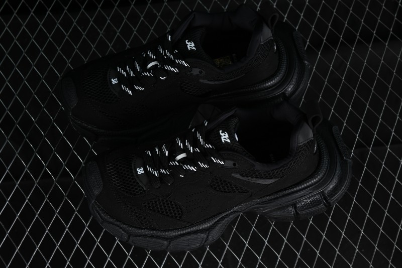 Balenciaga Phantom Sneaker - W3XLH0211