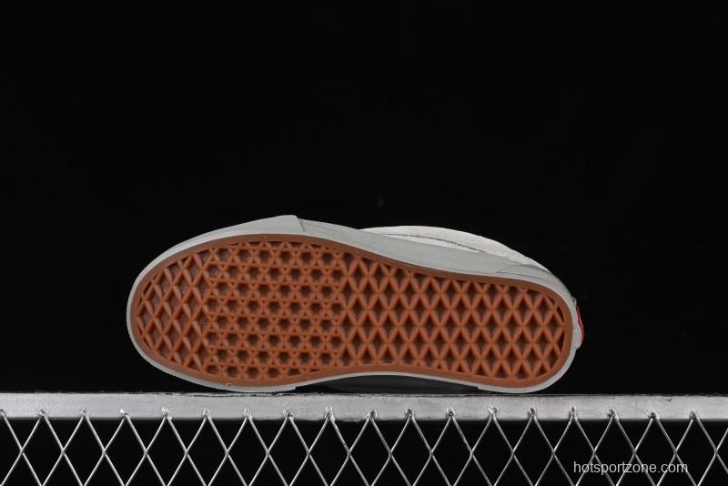 Vans Knu Skool Low Top Retro Casual Vulcanized Sneakers in Grey - VN000CRPBXC