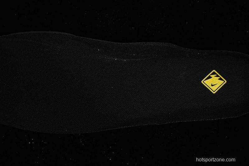 Nike Air Humara Retro Trail Running Shoes with 1990s Outdoor Style - AJ1102-001