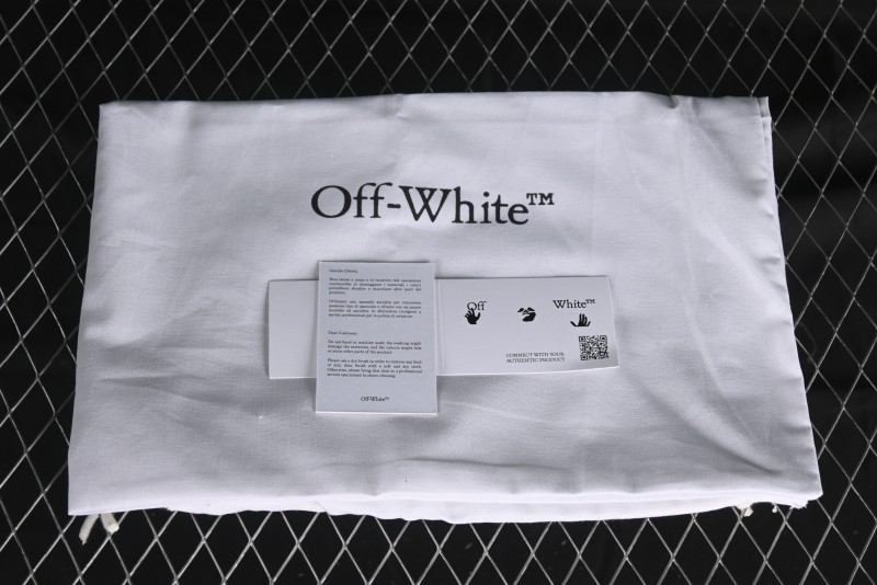 Off-White Be Right Low-Top Lifestyle Sneakers in White Pink - X.E5