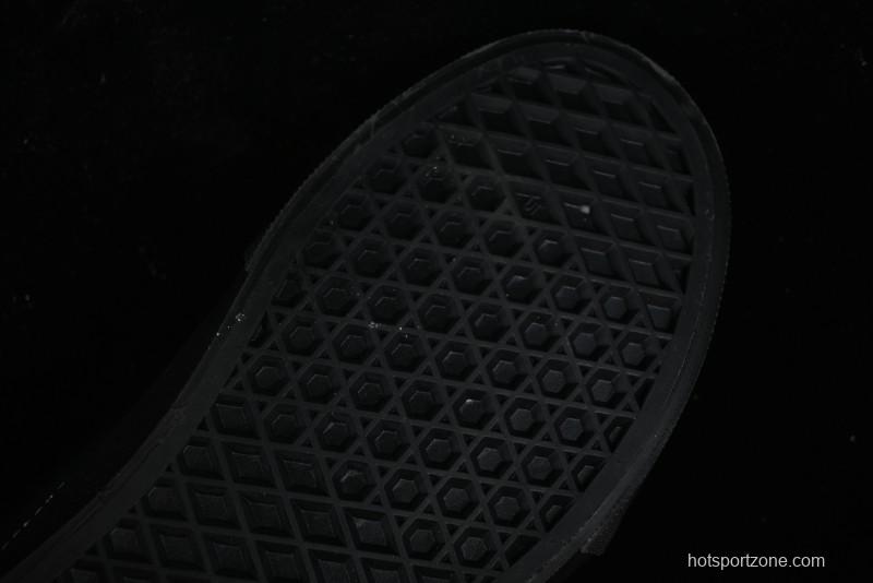 Vans Classics Knu Skool Retro Sneakers with Enlarged Toe and Thickened Trim - VN000CSQW3ZT188