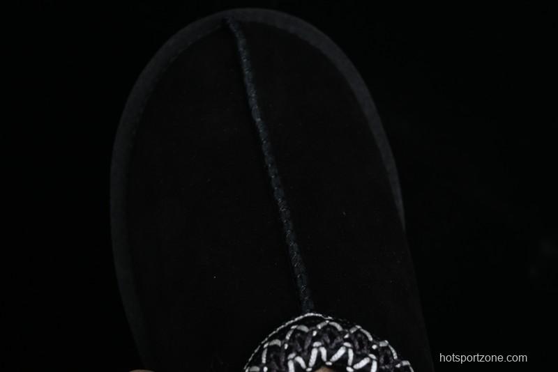 UGG Classic Mini II Snow Boots with TREADLITE Outsole - 5955