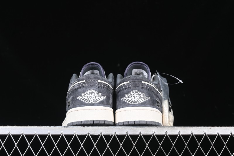 Nike Air Jordan 1 Low Retro Basketball Shoes - SJ9950-047