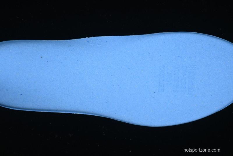 Nike Infinity Run 4 Gore-Tex Waterproof Road Running Shoes with Enhanced Energy Return - FB2204-101