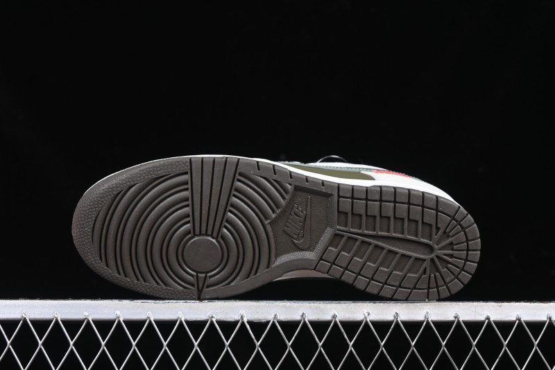 Nike SB Dunk Low Year Of Snake Limited Edition Low-Top Skateboarding Shoes - HV5980-231