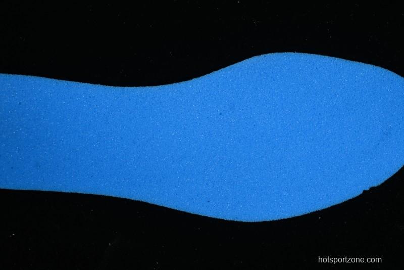 Nike Revolution 7 Wide Running Shoes with Breathable Mesh and Durable Cushioning - FB2207-004