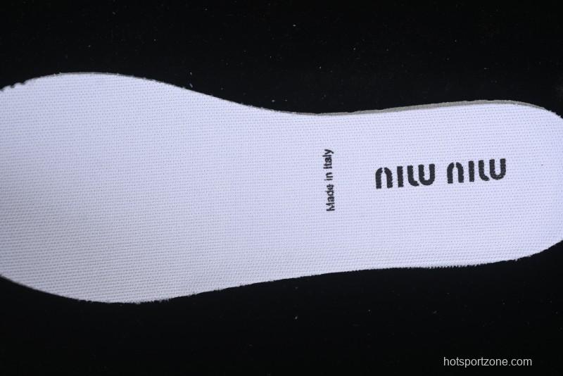 Miu Miu Suede Round Toe Lace-Up Low Top Women's Casual Shoes - 99D4