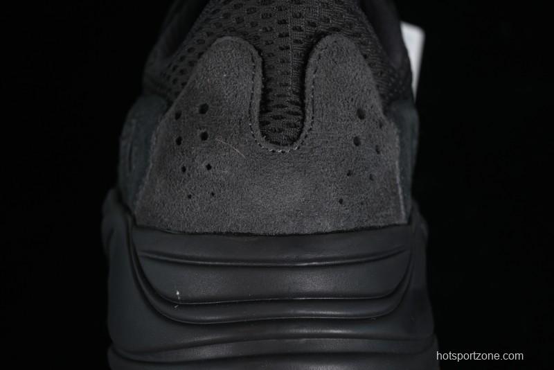 Adidas Yeezy Boost 700 V2 Utility Black Running Shoes with 3M Reflective Details - FV5304