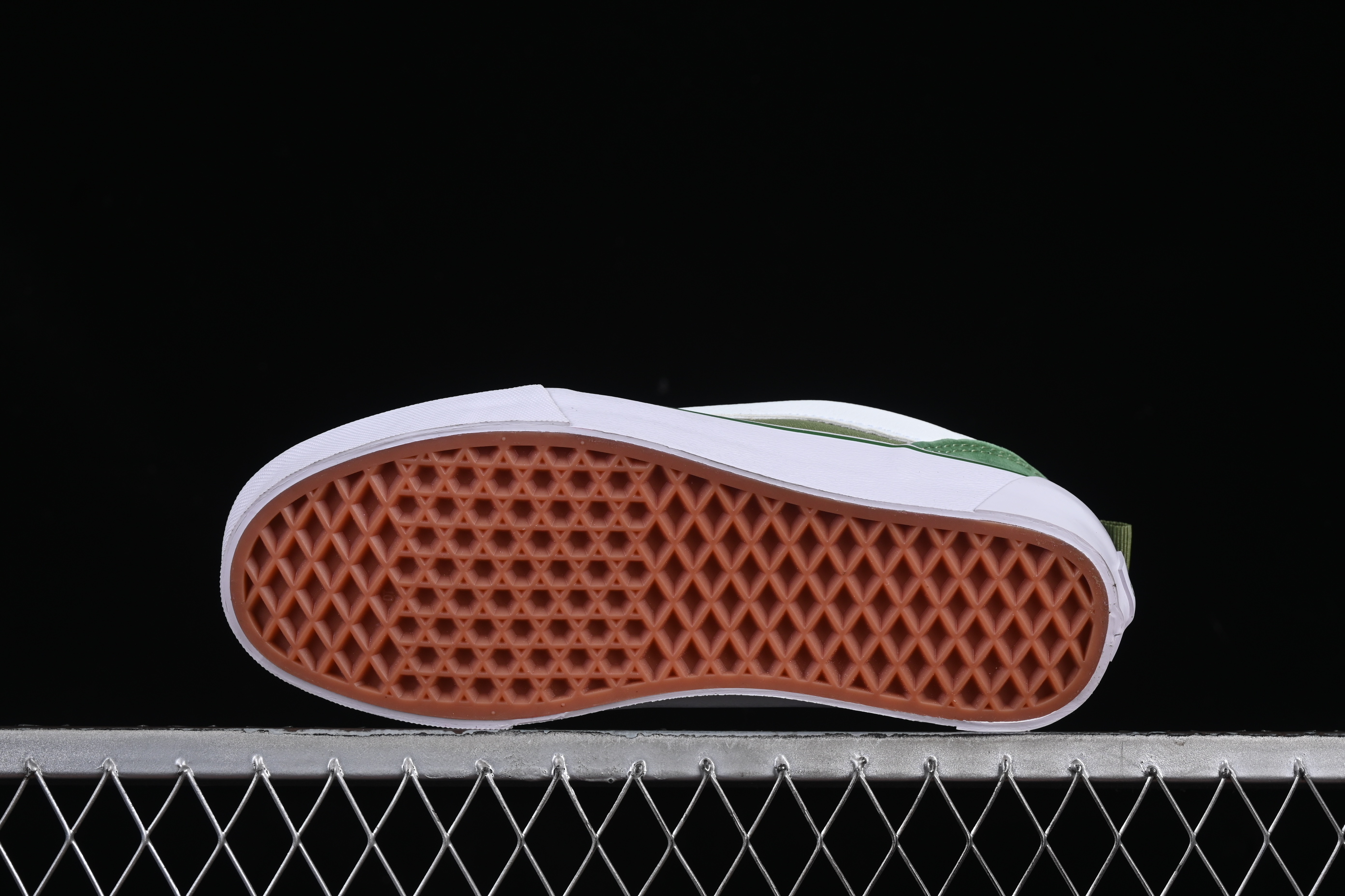 Vans Knu Skool Low-Top Retro Chunky Sneakers - VN000D6CJDU