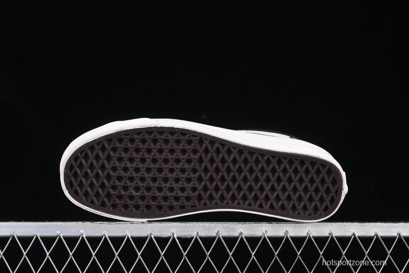 Vans Old Skool 36 Low-Top Retro Skate Shoes - VN000D57BLK