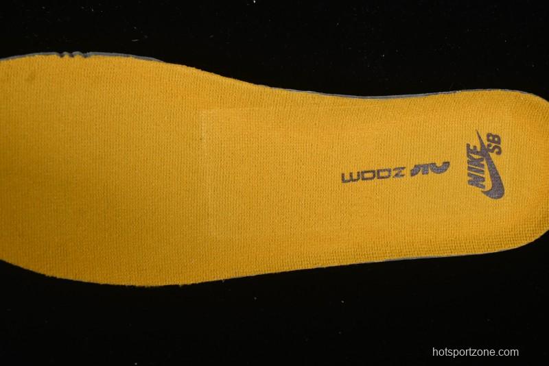 Nike SB Dunk Low Premium Skateboarding Shoes in Black and White - FN5880-001