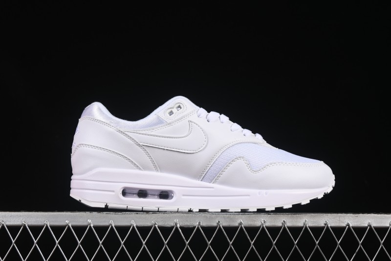 Nike Air Max 1 Retro Running Shoes with Half-Sole Air Cushion - 454746-107