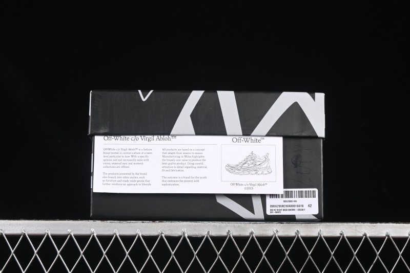 Off-White Be Right Low-Top Lifestyle Sneakers in Black Green - X.E5