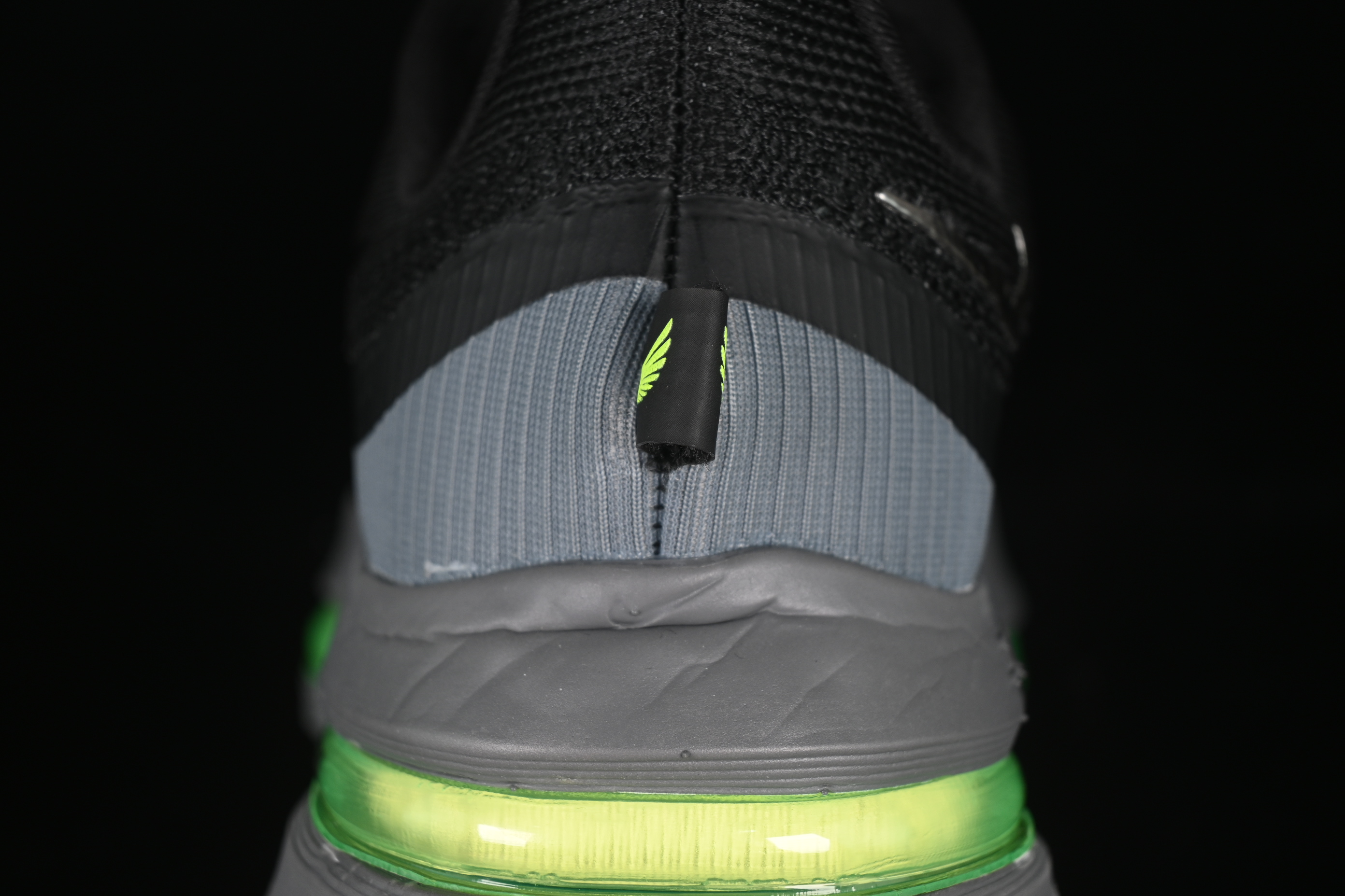 Nike Air Zoom Pegasus Premium Running Shoes with Mesh Upper and Air Cushion Technology - HQ2592-104