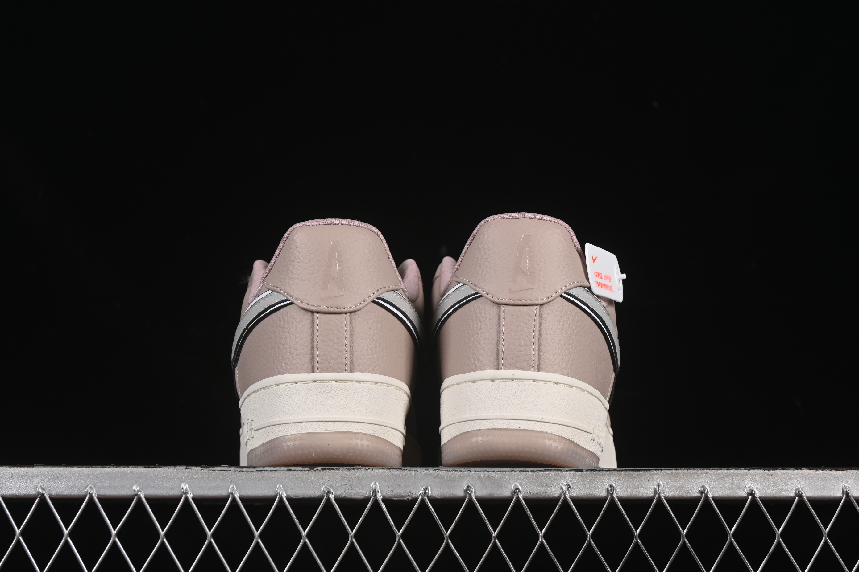 Nike A Ma Maniére x Air Force 1'07 Low Casual Sneakers with Premium Leather and Signature Lining - HF4084-200