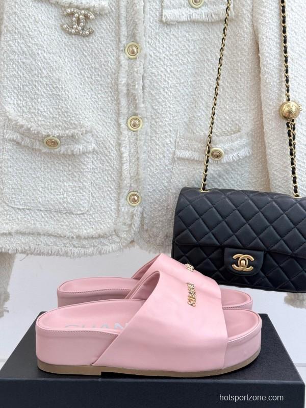 2025 Slippers Chanel Pink Leather Slippers