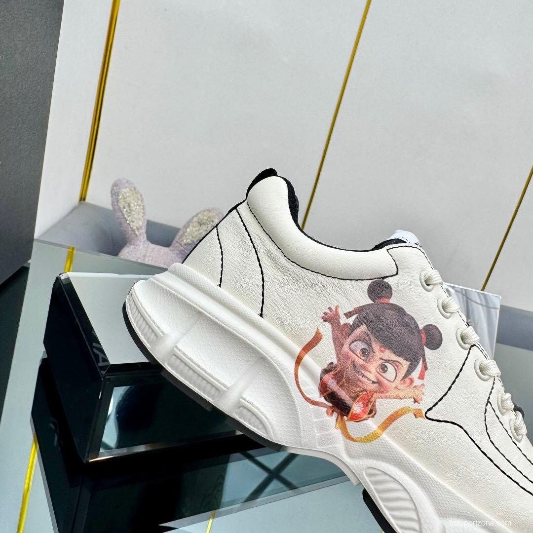 2025 Women Chanel White Leather Sneakers Graphic LY00360