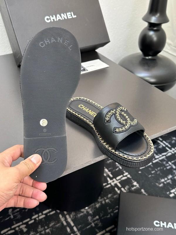 2025 Women Chanel Black Leather Slippers Chain Detail LY00320