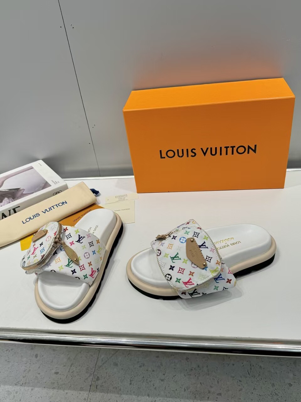 2025 Slippers Louis Vuitton White Multicolor Canvas Slippers