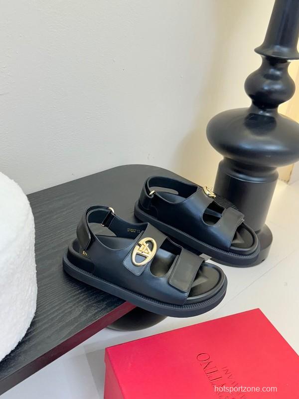 2025 Women Valentino Black Leather Sandals V Buckle KFY00320