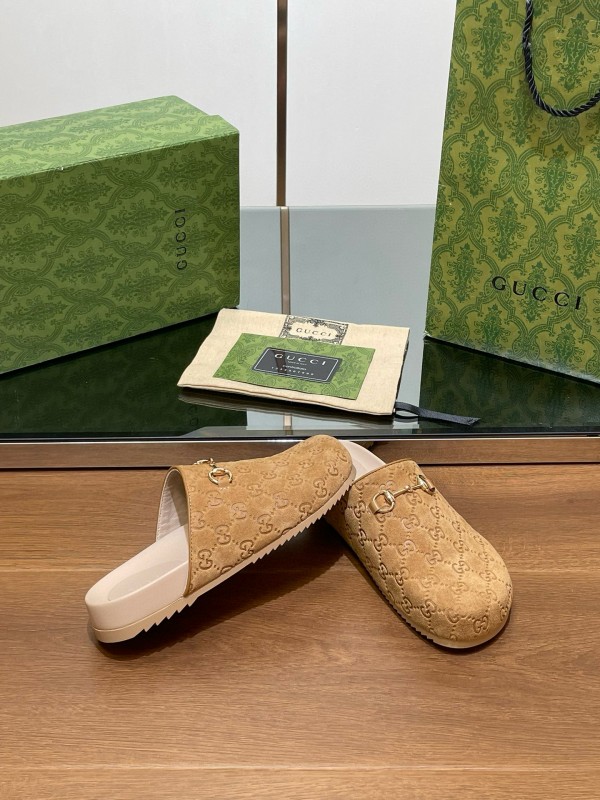 2024 Slippers Gucci Beige Suede Slippers MJ00280