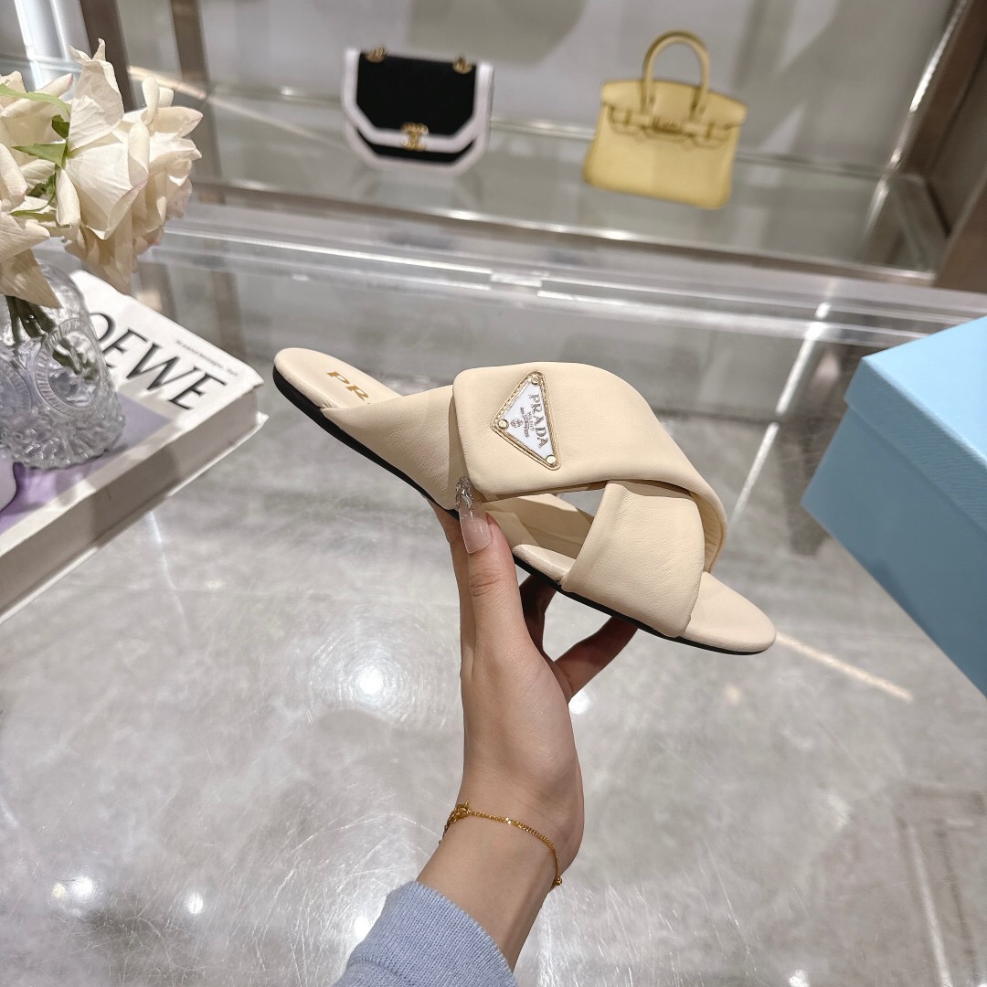2025 Women Prada Cream Leather Slippers