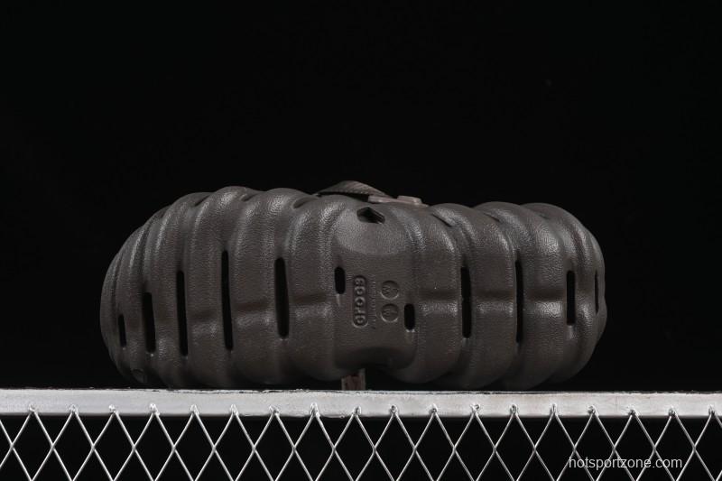 Crocs Bobs Flat Heel Closed Toe Slip-On Beach Clog Sandals - B.D4