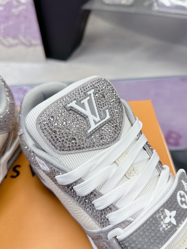 2025 Unisex Louis Vuitton Silver Grey White Leather Fabric Plimsolls Hand-Crafted Crystal AS00400