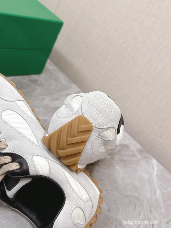 2025 Unisex Bottega Veneta White Black Nylon Suede Sneakers KFY00290