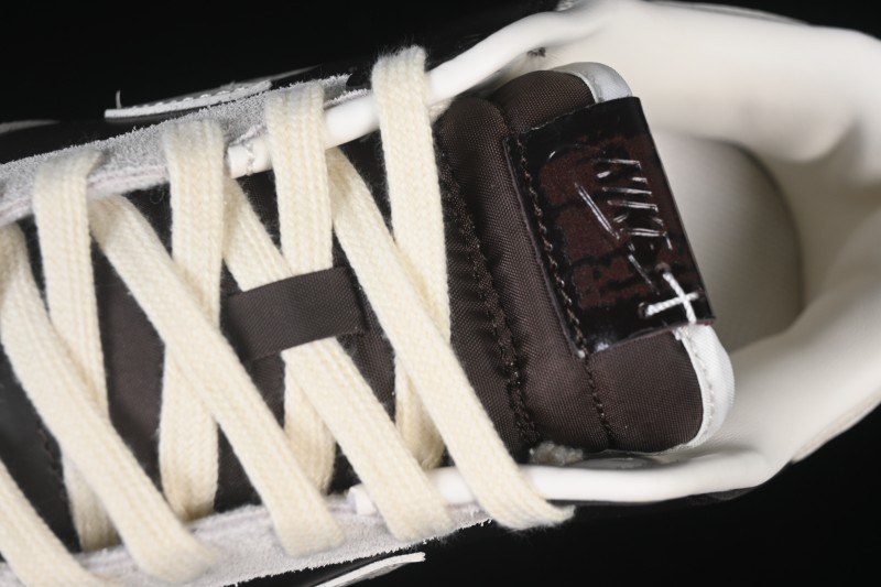 Nike SB Dunk Low Casual Skate Shoes - IH7333-200