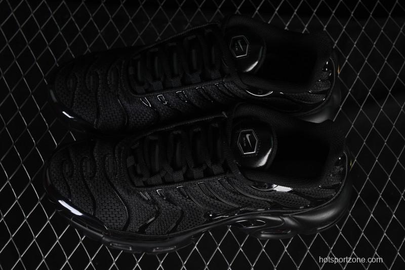 Nike Air Max Plus Retro Running Shoes with Air Cushion Technology - 604133-050