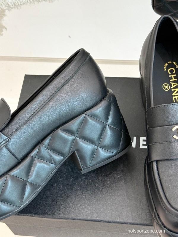 Chanel 25K Fall/Winter Double C Platform Loafers with Waterproof Sole - KFY00320