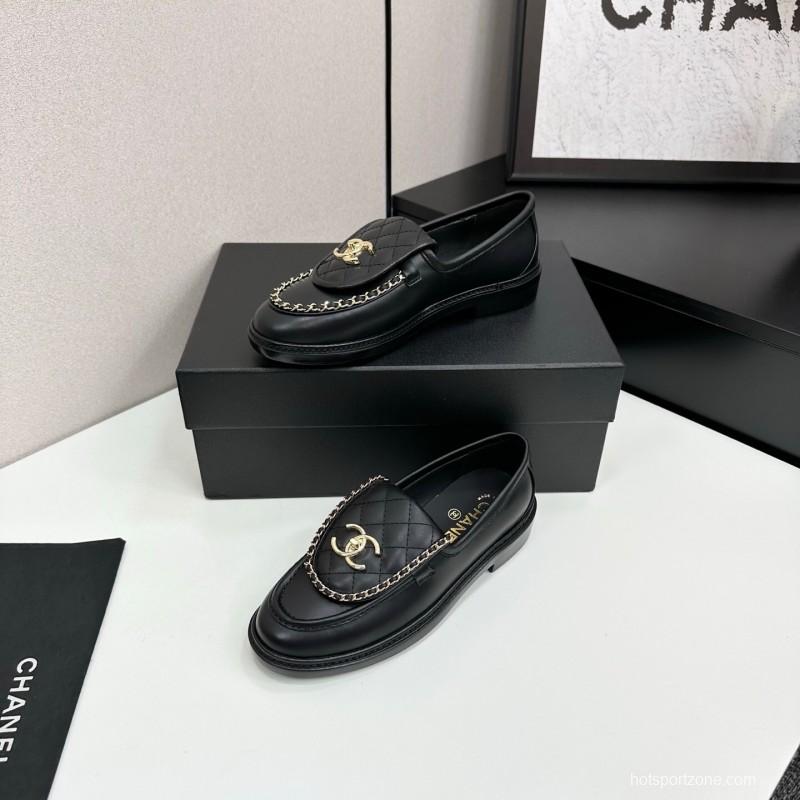Chanel Classic Flap Chain CC Loafers with Buckle Closure - LY00320