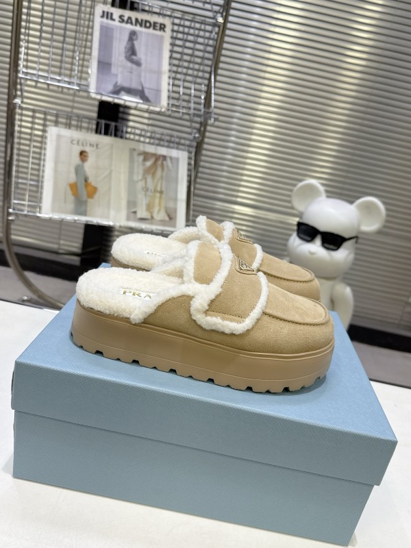 Prada Spring-Summer 2025 Runway Fur Slippers - KFY00280