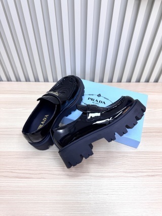 Prada Platform Loafers with Lightweight Anti-Slip Sole - LY00300