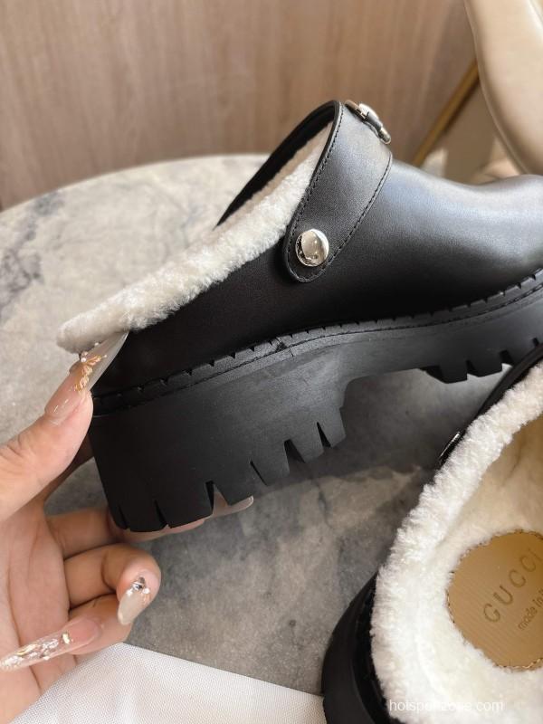 Gucci Mule Shoes with Horsebit Detail - LY00320