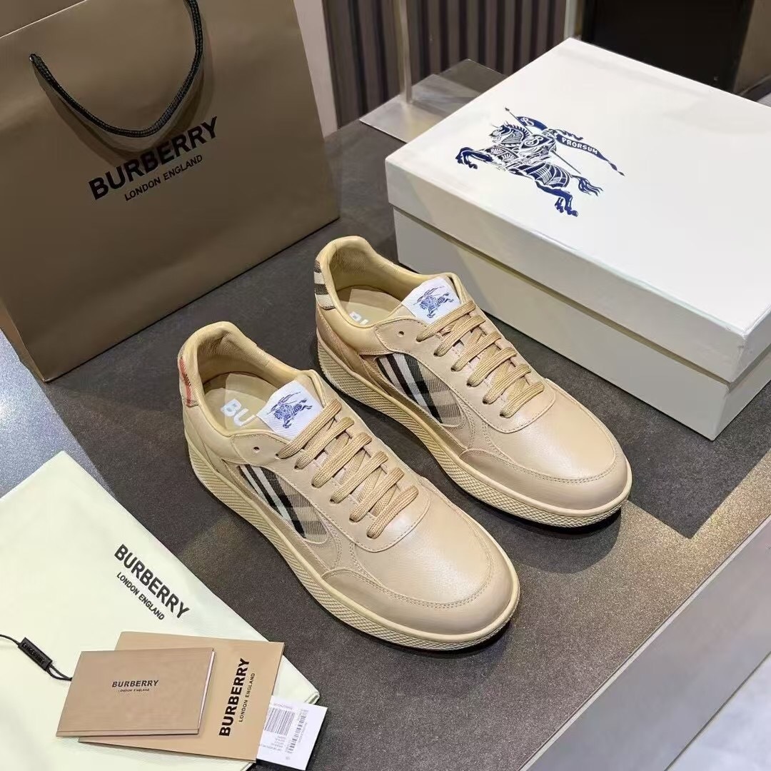Burberry 2025/SS Italian-Made Sneakers - KFY00300