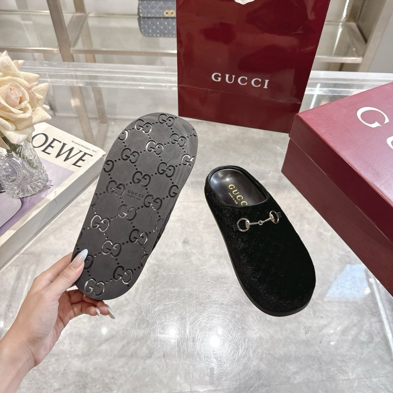 Gucci Women's Mule Shoes Velvet with Horsebit - LY00240