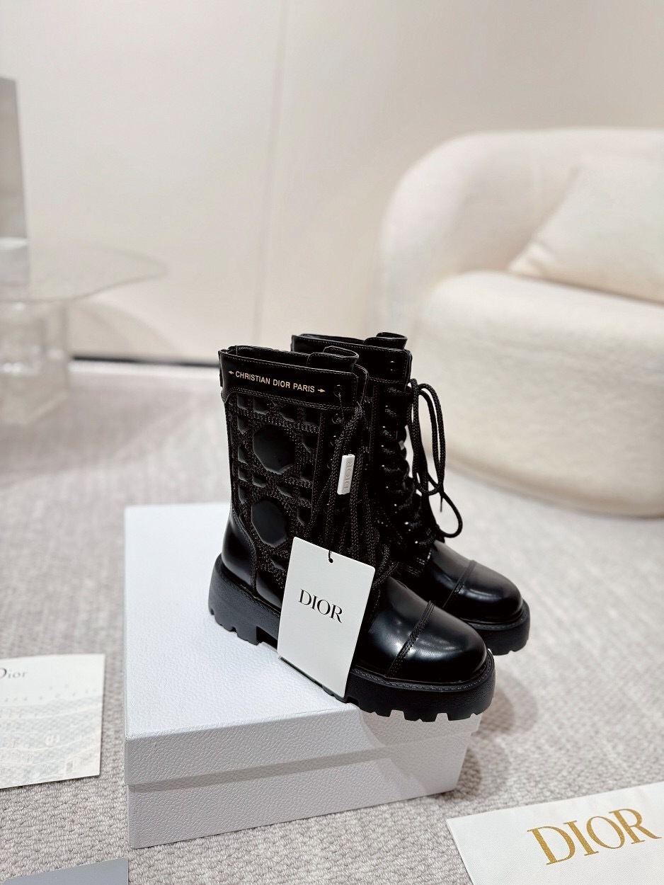 DIOR CHRONO Embroidered Motorcycle Ankle Boots - LY00400