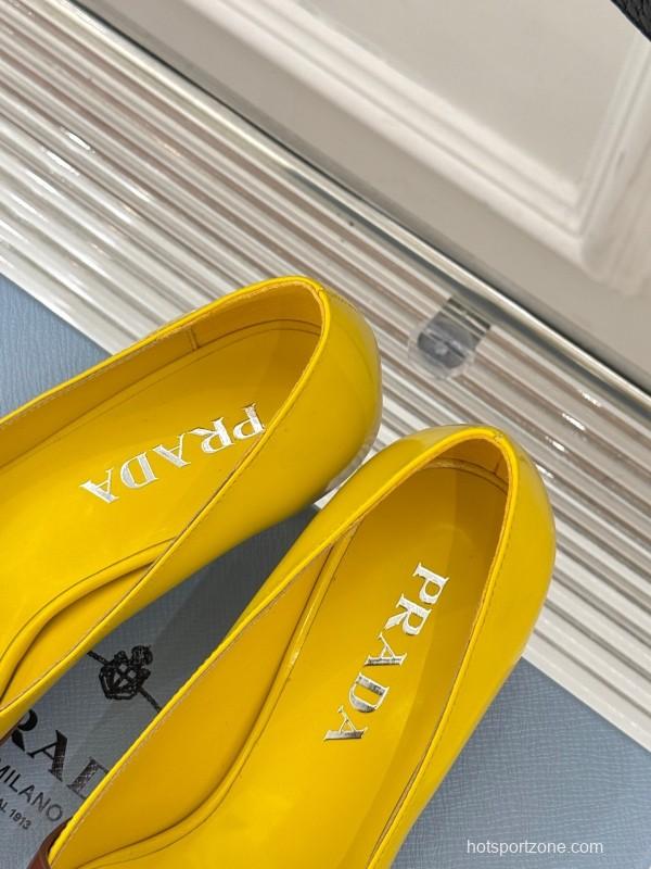 Prada 2025 SS Catwalk Pointed Toe Kitten Heel Single Shoes - KFY00310