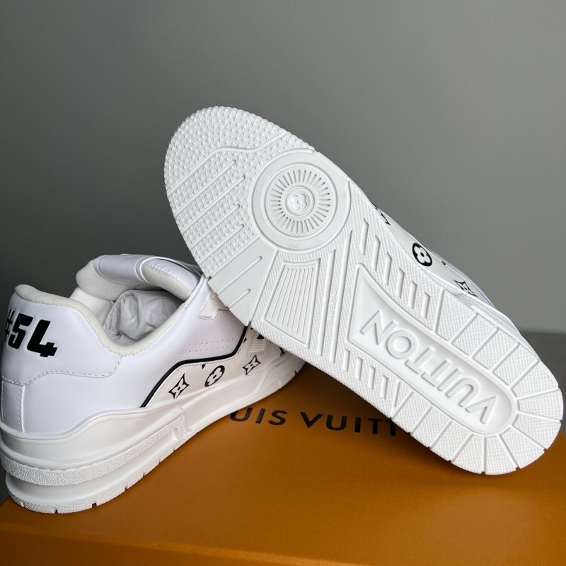 Louis Vuitton Signature Logo Sneakers with Calfskin Upper - YC