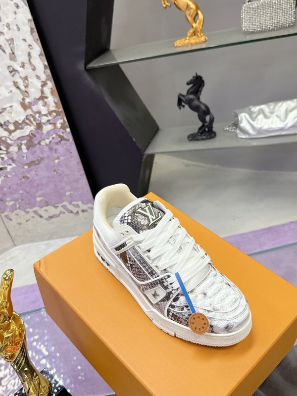 Louis Vuitton LV Trainer Maxi Sneakers Head Grain Ostrich Pattern Series - AS00400
