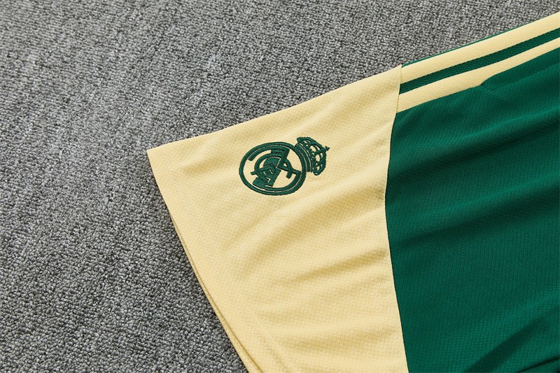 2026 Real Madrid Green & Cream  Short Sleeve+Soccer Shorts