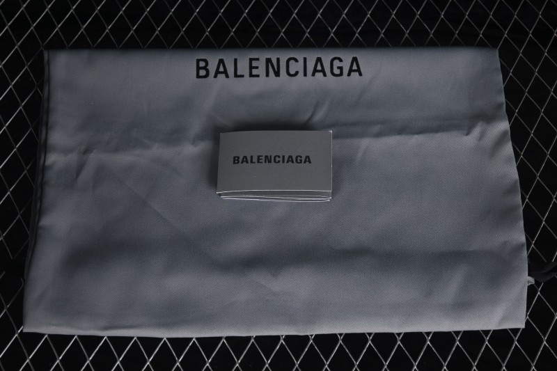 Balenciaga Triple S 2 Retro Running Shoes with Layered Sole Design - WTRS24497