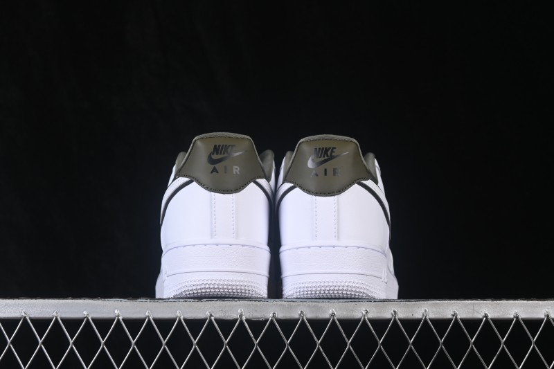 Nike Air Force 1 '07 Low Classic Casual Skateboarding Shoes with Full-Length Air Cushion - IO4226-100