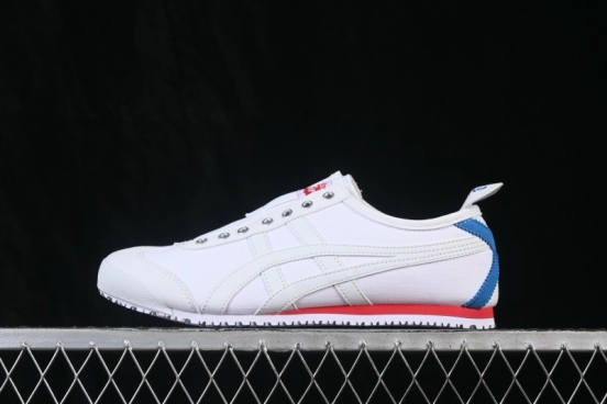 Nike D3K0N-100 Performance Footwear with Precision Fit - B.C3